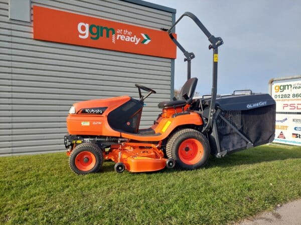 Used Kubota G21E 21hp diesel ride-on mower c/w low tip grass collector