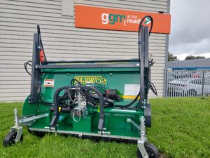 New Shop soiled Major MJ29-153HL Flail with high lift collector