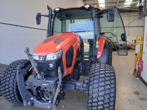 MX R28 used front linkage kit to fit a Kubota M5 Tractor with 900kg counterweight attachment